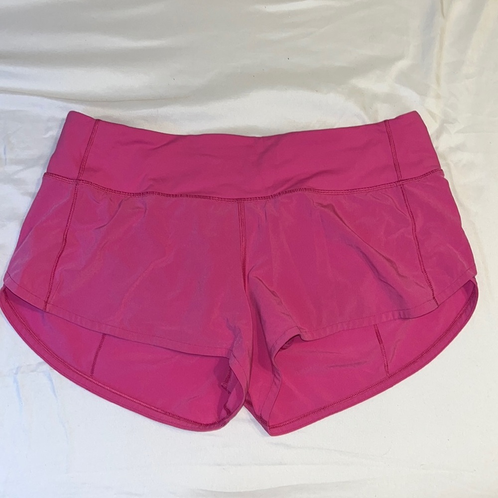 Lululemon speed up shorts size 6 2.5” sonic pink